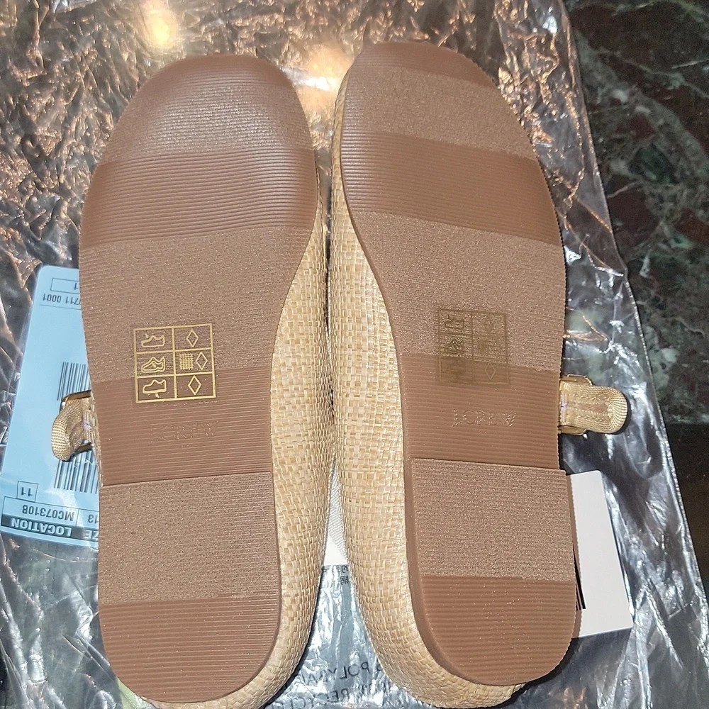 Girls dress shoes. - Picture 5 of 6